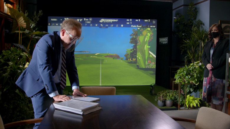 Peter MacNicol as Judge Albert Campbell Playing Foresight Sports Sim in a Box Indoor Virtual Golf Simulator in All Rise S02E09 TV Show (3)