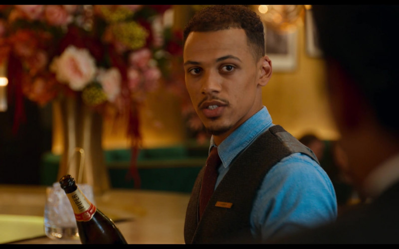 Piper-Heidsieck Champagne Held by Jordan Bolger as Cameron in Tom and Jerry (2)