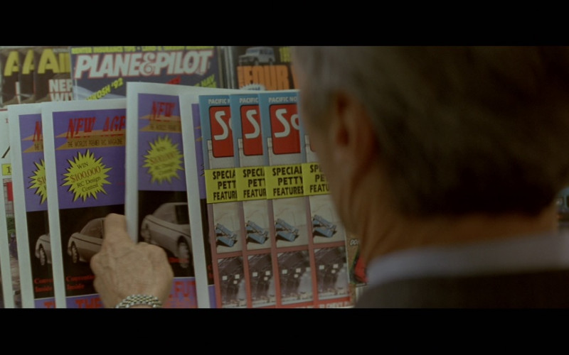 Plane & Pilot Magazine in In the Line of Fire (1993)