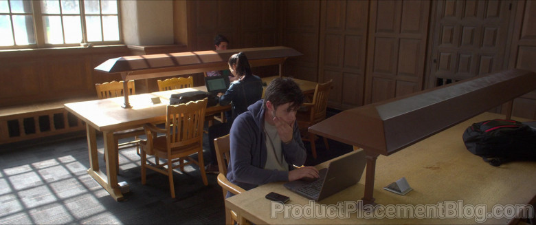 Samsung Laptop of Nick Robinson as Ross Ulbricht in Silk Road Movie (1)