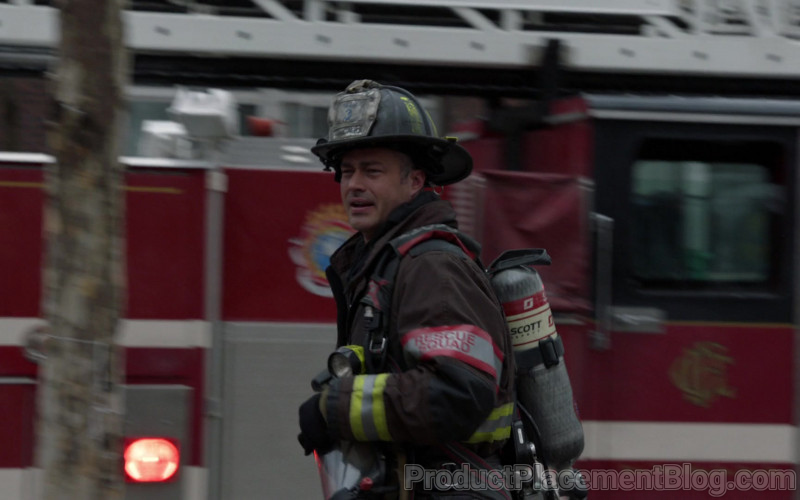 Scott Safety Pro-Vision Breathing Apparatus Kits in Chicago Fire S09E07 (2)