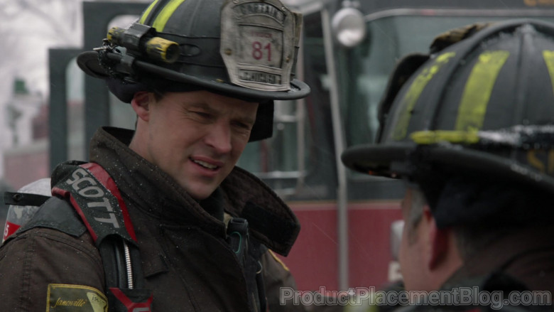 Scott Safety Pro-Vision Breathing Apparatus Kits in Chicago Fire S09E07 (5)