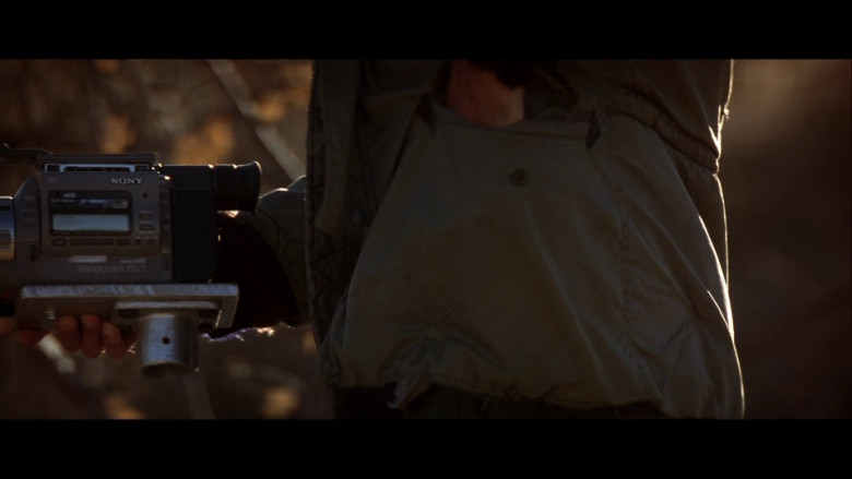 Sony Hi8 Handycam Pro Video Camera in Enemy of the State (1998)
