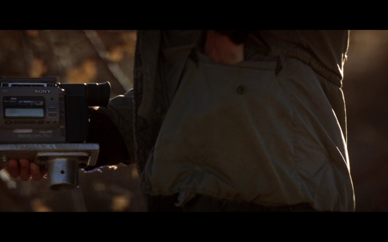 Sony Hi8 Handycam Pro Video Camera in Enemy of the State (1998)