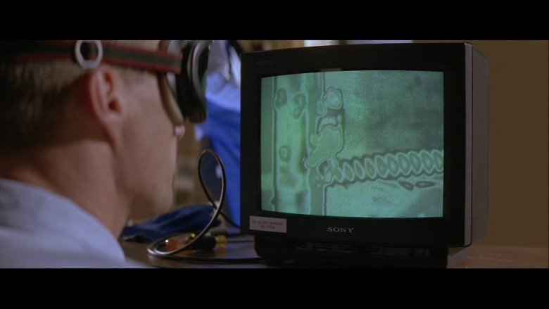 Sony Trinitron monitor in In the Line of Fire (1993)