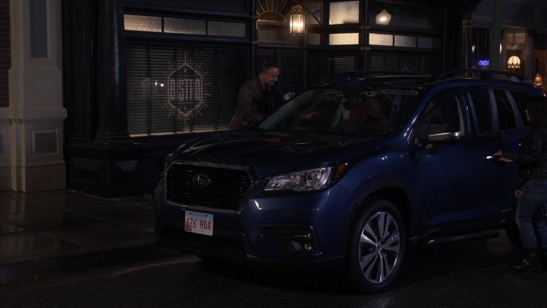 Subaru Ascent Blue Car in Punky Brewster S01E02 TV Show (5)