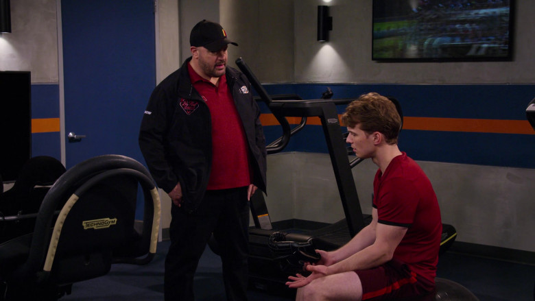 Technogym Fitness Equipment in The Crew S01E03 (2)