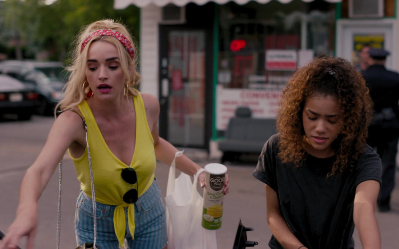 The Good Crisp Company Sour Cream & Onion Stacked Chips Held by Brianne Howey in Ginny & Georgia S01E01 "Pilot" (2021)