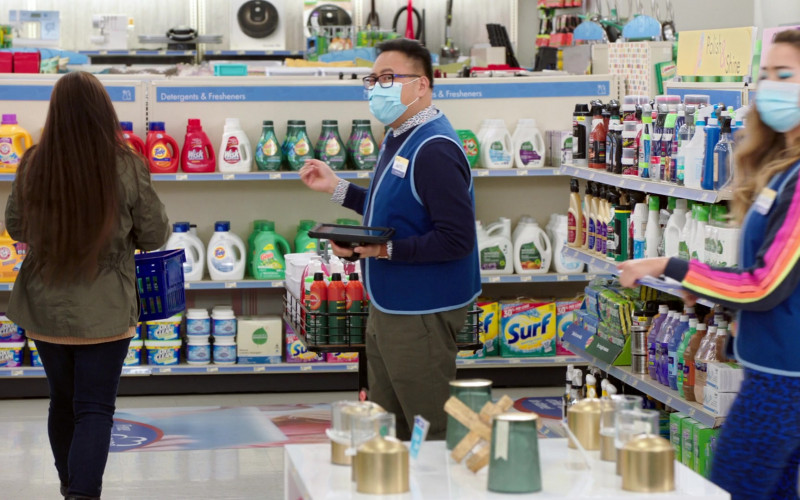 Tide, Oxiclean, Surf in Superstore S06E08 Ground Rules (2021)
