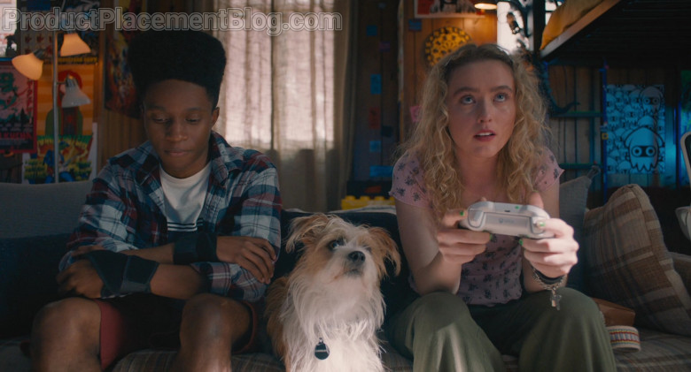 Xbox Controller Held by Kathryn Newton as Margaret in The Map of Tiny Perfect Things (2021)