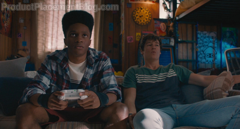 Xbox Controller of Jermaine Harris as Henry in The Map of Tiny Perfect Things (2021)