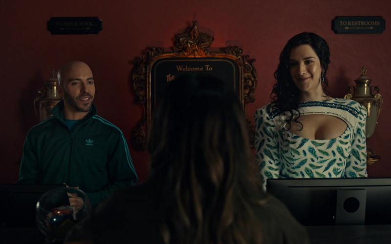 Adidas Men’s Track Top in American Gods S03E08 The Rapture of Burning (2021)
