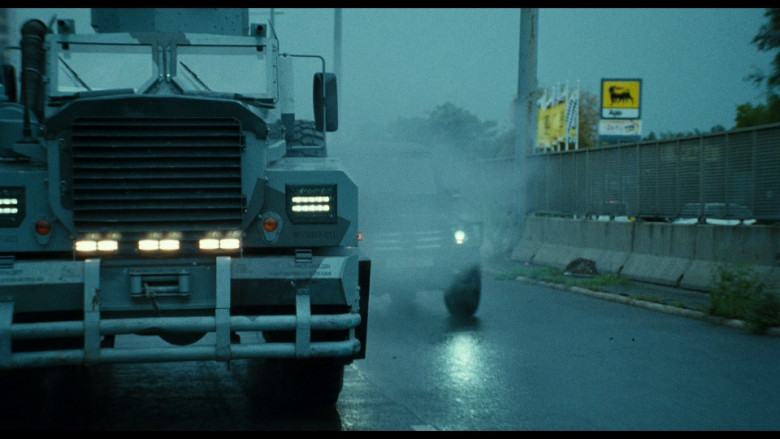 Agip Sign in A Good Day to Die Hard (2013)