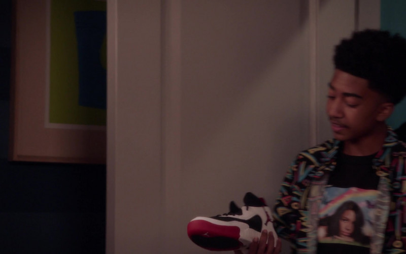 Air Jordan Shoe in Black-ish S07E15 (1)