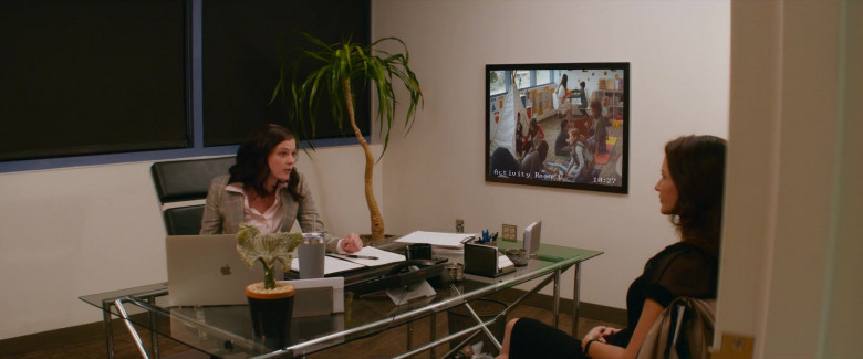 Apple MacBook Laptop of Ellen Humphreys as Angela Huntsman in Deadly Illusions Movie (1)