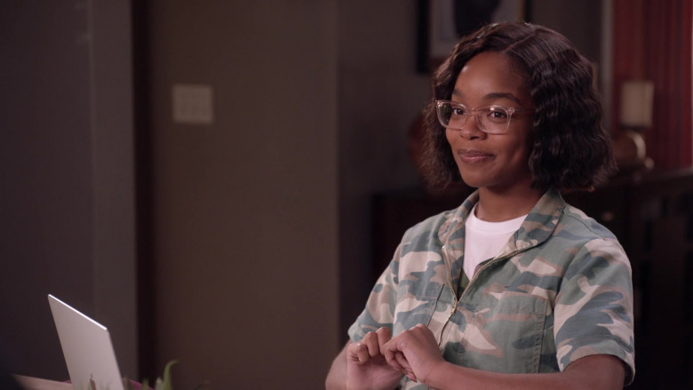 Apple MacBook Laptop of Marsai Martin in Black-ish S07E14 Things Done Changed (2021)
