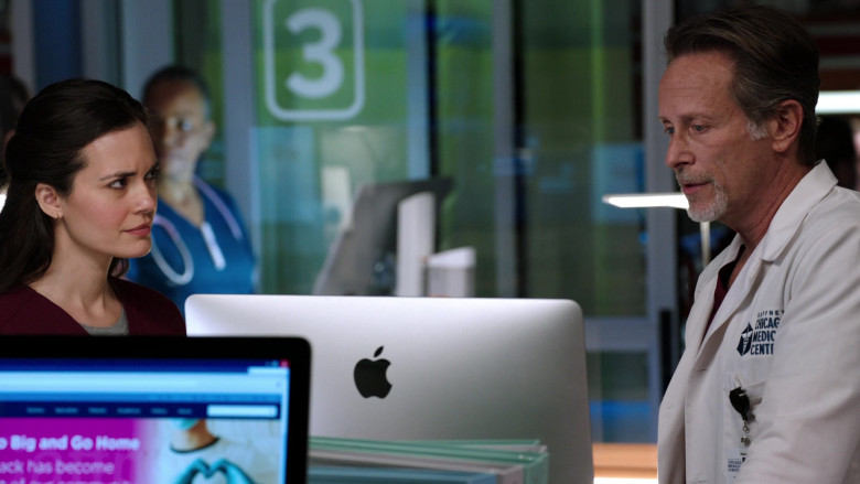 Apple iMac Computers Used by Cast Members in Chicago Med S06E09 TV Show (2)