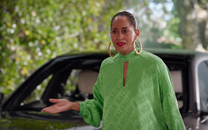 Balenciaga Green Blouse Top Outfit of Tracee Ellis Ross as Rainbow Johnson in Black-ish S07E16 2021 (2)