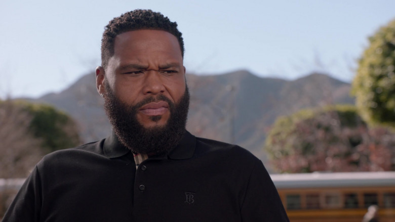 Burberry Black Polo Shirt Worn by Anthony Anderson as Dre Johnson in Black-ish S07E16 2021 (2)