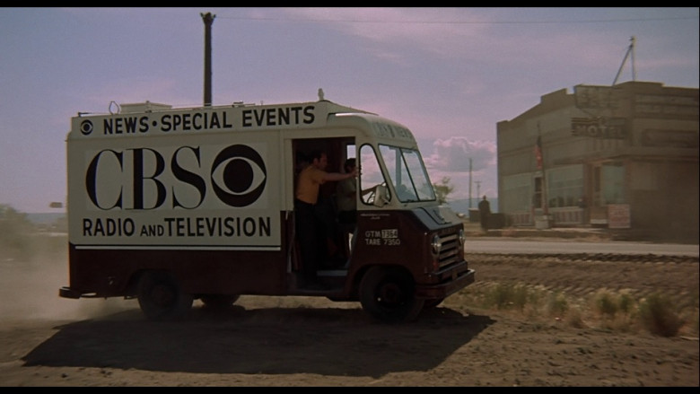 CBS Radio and Television Channel Truck in Vanishing Point (1971)