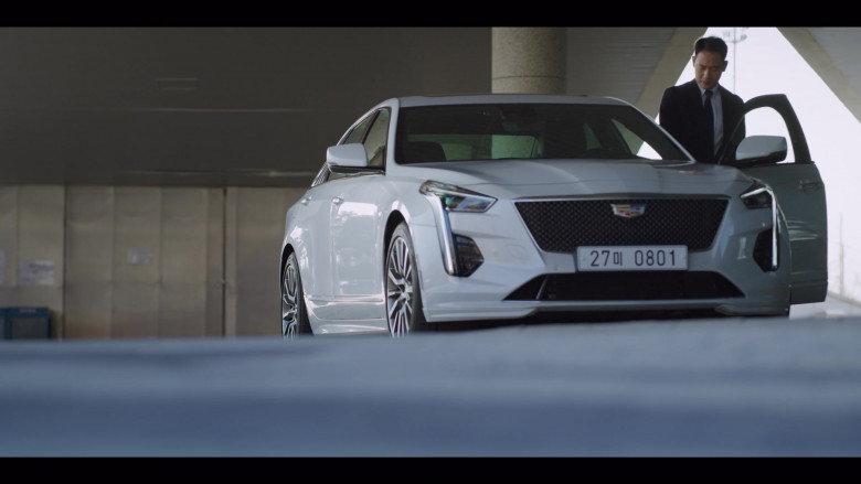 Cadillac CT6 Cars in Vincenzo S01E08 South Korean TV Show Product Placement (1)