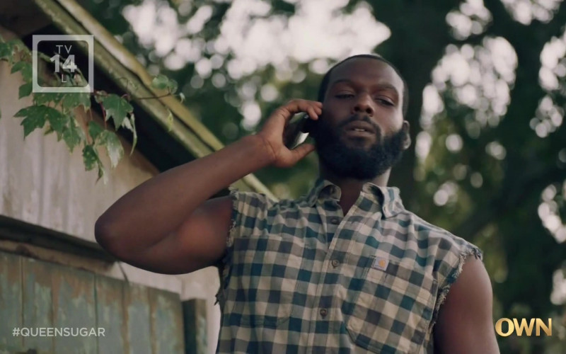 Carhartt Sleevless Shirt of Kofi Siriboe as Ralph Angel Bordelon in Queen Sugar S05E03 TV Series (1)