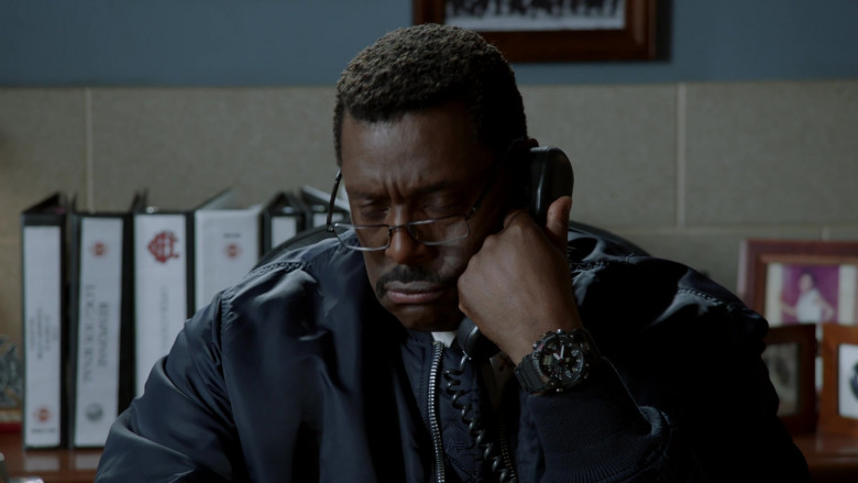 Casio G-Shock Watch of Eamonn Walker as Battalion Chief Wallace Boden in Chicago Fire S09E08 (2)