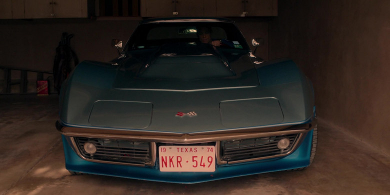 Chevrolet Corvette C3 Blue Car in For All Mankind S02E04 TV Show (1)