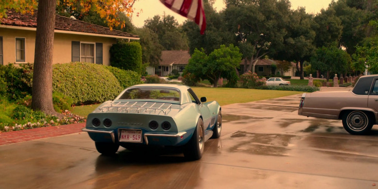 Chevrolet Corvette C3 Blue Car in For All Mankind S02E04 TV Show (4)