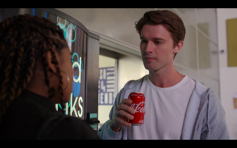 Coca-Cola Soda of Patrick Schwarzenegger as Mitchell Wilson in Moxie (2021)