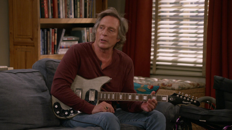 Epiphone Guitar Used by William Fichtner as Adam Janikowski in Mom S08E11 TV Show (2)