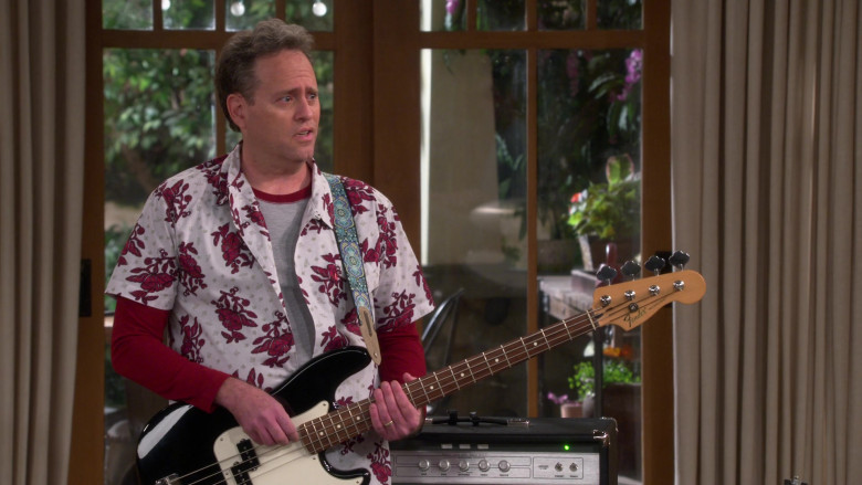 Fender Guitar in The Neighborhood S3E11 Welcome to the Dad Band (2021)