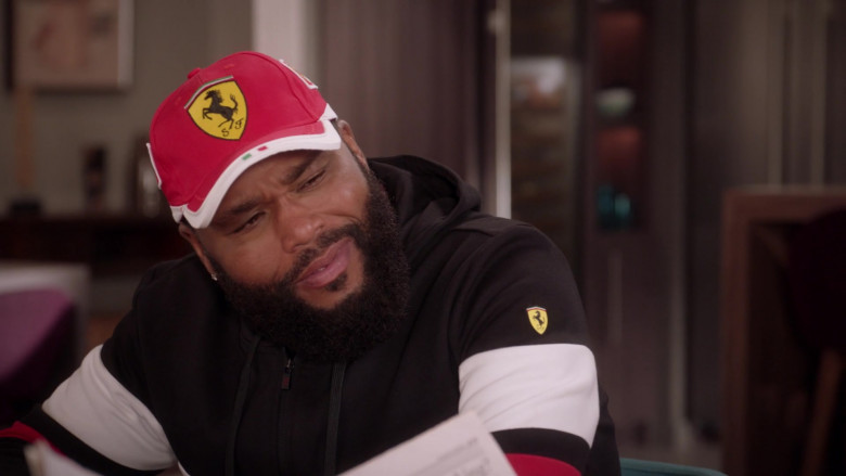 Ferrari Men's Hoodie and Cap Outfit of Anthony Anderson as Andre ‘Dre' Johnson in Black-ish S07E16 2021 (3)
