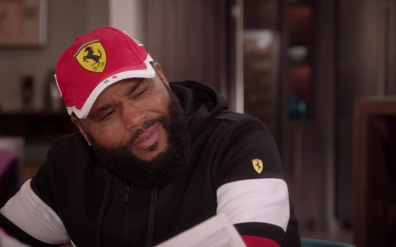 Ferrari Men's Hoodie and Cap Outfit of Anthony Anderson as Andre ‘Dre' Johnson in Black-ish S07E16 2021 (3)