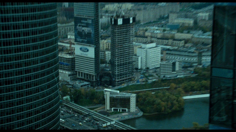 Ford Explorer billboard in A Good Day to Die Hard (2013)