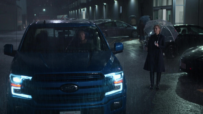 Ford F-150 Blue Pickup Truck in The Good Doctor S04E13 2021 (2)