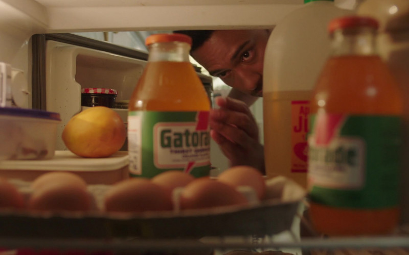 Gatorade Drinks of Uli Latukefu as 18–20-year-old Dwayne Johnson in Young Rock S01E04 TV Show (1)