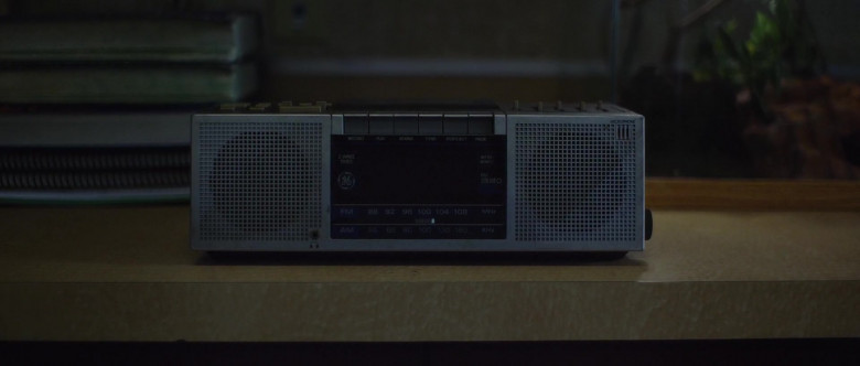 General Electric Cassette Player in Doors (2021)