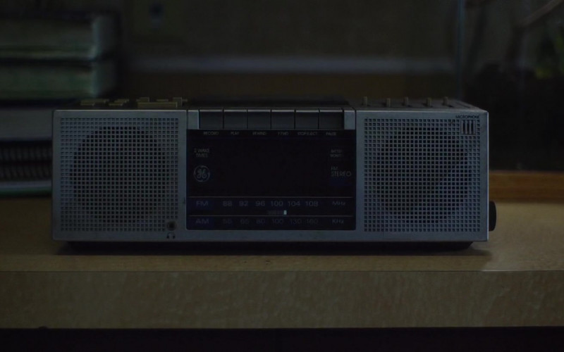 General Electric Cassette Player in Doors (2021)