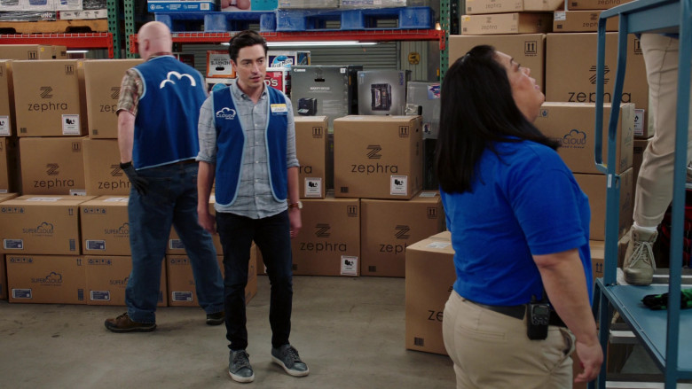 Henry's Hard Soda, Blue Moon Beer, Canon and Epson Printers in Superstore S06E12 Customer Satisfaction (2021)