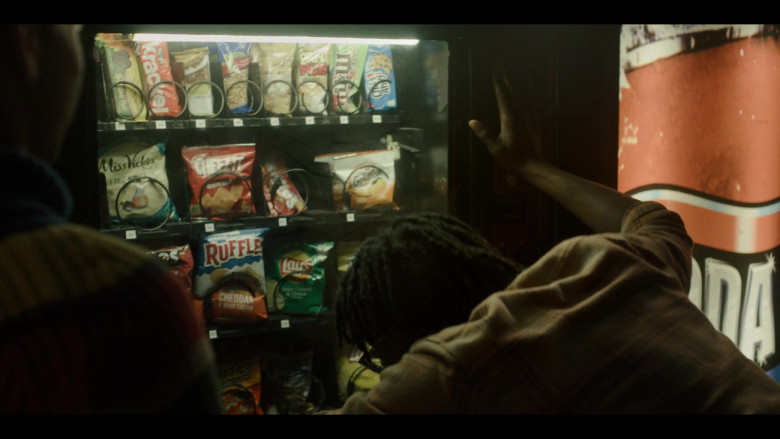 Hershey's Krackel, M&M's, Chips Ahoy!, Miss Vickie's, Cheez-It, Pepperidge Farm Goldfish, Ruffles, Lay's, Cheetos in Generation S01E07 Desert Island (2021)