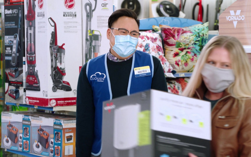 Hoover Vacuum Cleaners in Superstore S06E12 Customer Satisfaction (2021)