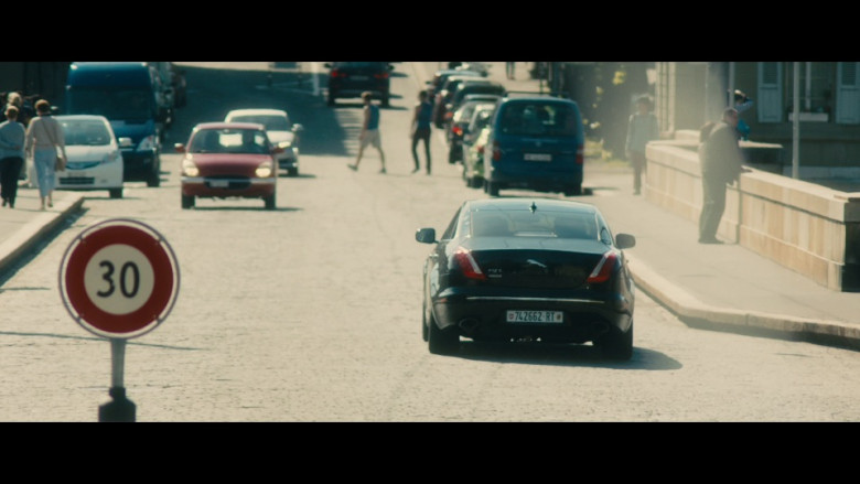 Jaguar XJ L Car in Our Kind of Traitor (1)