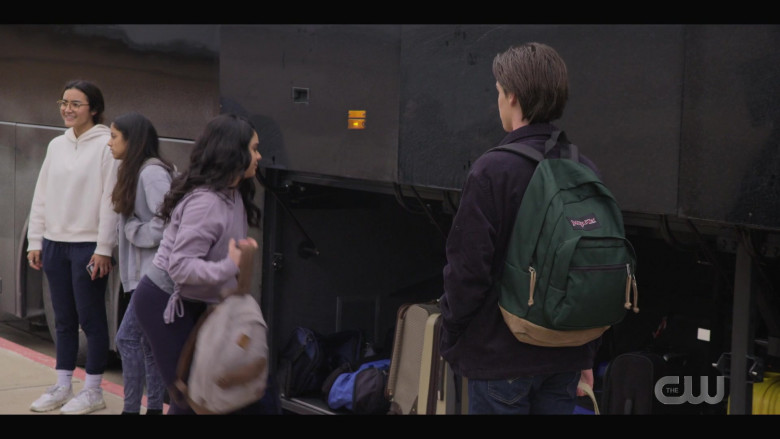 JanSport Green Backpack in Walker S01E07 Tracks (2021)