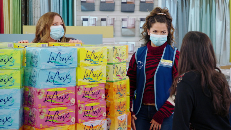 LaCroix Sparkling Water Packs in Superstore S06E14 TV Show (Product Placement) 2021 (2)