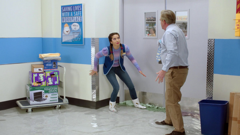 Luvs Diapers in Superstore S06E12 Customer Satisfaction (2021)