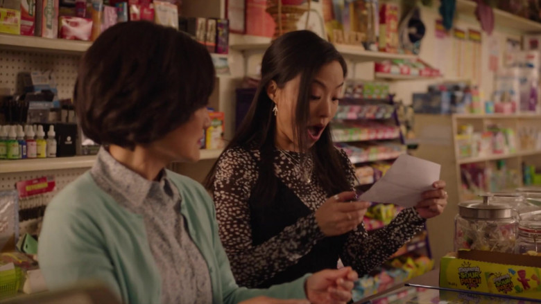 Maynards Sour Patch Kids Candies in Kim’s Convenience S05E11 Matchy Matchy (2021)