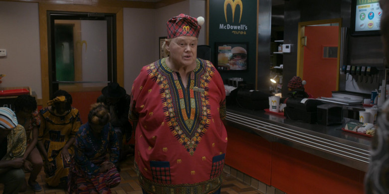 McDowell’s Restaurant (McDonald’s) in Coming to America 2 Movie (5)