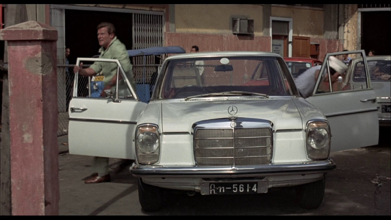 Mercedes-Benz 220 D Car in The Man with the Golden Gun (1974)
