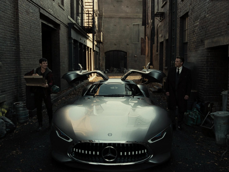 Mercedes-Benz AMG Vision Car in Zack Snyder's Justice League 2021 Movie (1)